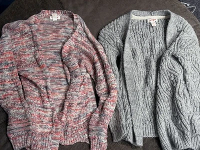 Lote Suéter/Cárdigan Niñas CAT & JACK Gris/Plateado Talla S 6/6X Multicolor M 7/8 Foto 1 de 3