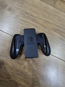 L4 Nintendo Switch Joy-Con Grip Official Accessory - Picture 1 of 3