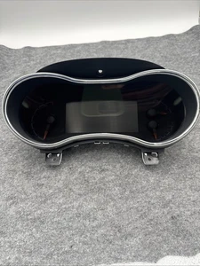 2016 Grand Cherokee OEM Speedometer Gauge Cluster Jeep - Picture 1 of 10