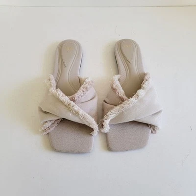 Sandálias Zara bege neutro biqueira quadrada tamanho 38 EUA 7,5 boho minimalista - Imagem 1 de 4