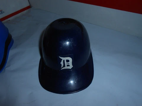 1 VTG MINI BASEBALL SUNDAE/ICE CREAM CUP SNACK HELMET YOU CHOOSE TEAM + BONUS!! Cover