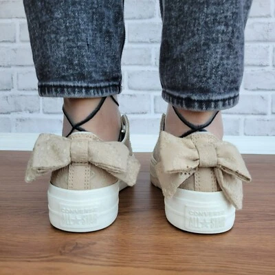 ❤️❤️Converse Chuck Taylor All Star Lift Bow 8 Women's Shoes Embroidered A10246C - Image 1 of 4