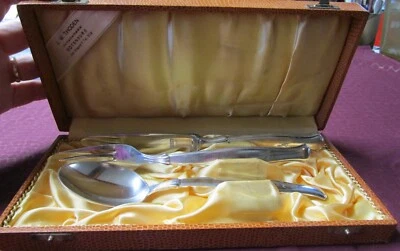 Juego de 3 piezas de cuchillo y cuchara de tenedor alemán plateado para jóvenes en caja AV? Monogramas JU Foto 1 de 4