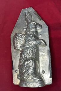 ANTIQUE EPPELSHEIMER 17" SITTING BUNNY RABBIT WITH BASKET CHOCOLATE MOLD 8000 (a - Picture 1 of 23