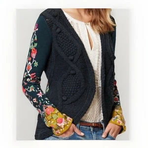 ANTHROPOLOGIE SLEEP ON SNOW STITCHED FLORA BESTICKTER CARDIGAN PULLOVER M - Bild 1 von 13