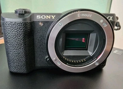 Sony Alpha a5100 24.3 MP APS-C CMOS Camera w/ 32gb Sd Card And Travel Bag - Image 1 of 4