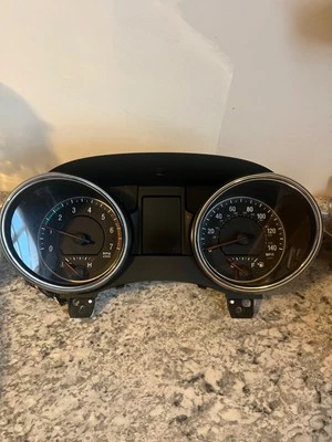 Jeep Grand Cherokee 2012 2013 velocímetro cuadro de instrumentos 106.349 millas Foto 1 de 3