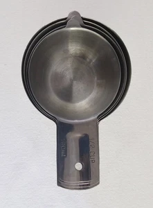 Set of 4 Stainless Measuring Cups Kitchen Tools with Easy to Read Markings - Picture 1 of 7