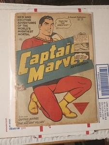 Captain Marvel Adventures 71 Fawcett 1947 - Picture 1 of 5