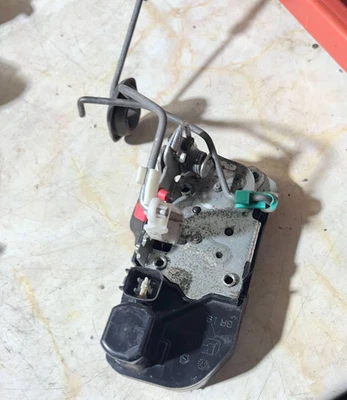 CHRYSLER PT CRUISER 2004-2008 .DOOR LOCK MOTOR REAR DRIVER SIDE OFFSIDE — 第 1/4 张图片