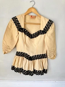 28 waist small 1940's Silk taffeta vintage black lace yellow gold shirt blouse - Picture 1 of 10