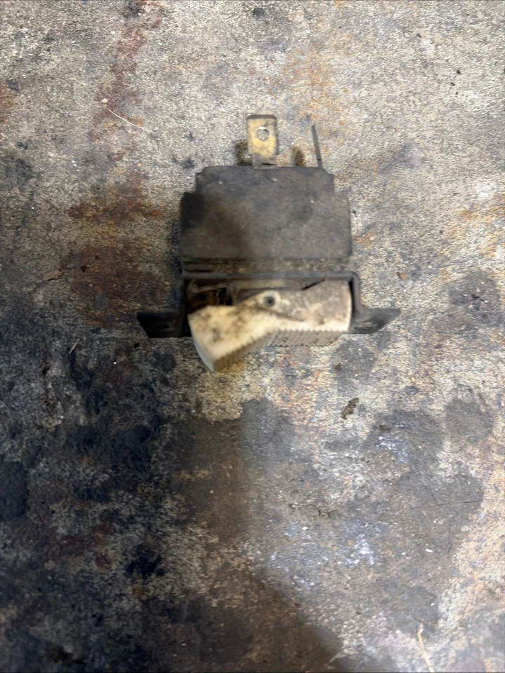 Выключатель света Wheelhorse - Изображение 1 из 3