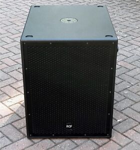 RCF SUB 8004-AS - 1250w Powered 18" Subwoofer with cover