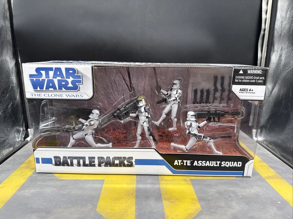 Hasbro Star Wars Clone Wars - AT-TE Assault Squad