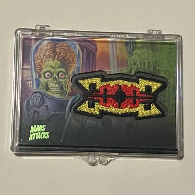 Mars Attacks Cards InvasionPatch . Manufactured Relics 2013The Dawn Of Victory - Image 1 of 2