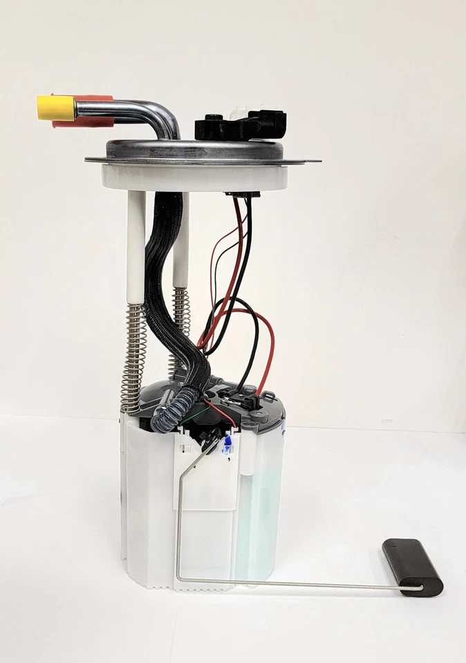 Bosch Fuel Pump Module F00HK01090 for Chevrolet GMC Express 3500 2010-2016 - Image 1 of 4