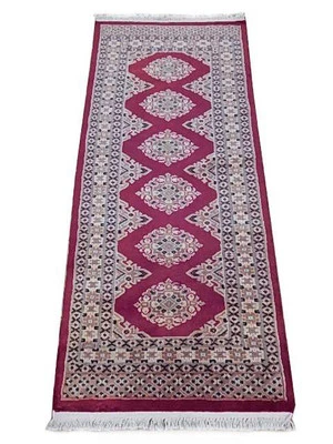 Alfombra roja genuina de 5 pies para corredor de lavadero Bukhara 2' 4"" x 5' 2"" seda y lana Foto 1 de 4