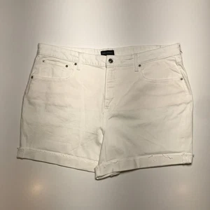 Free Assembly Jean Shorts 22 Plus Flexible Rolled Cuff Relaxed High-Rise White - Picture 1 of 15