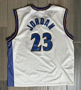 Michael Jordan #23 Washington Wizards Basketball Jersey Vintage Champion Size 44 - Picture 1 of 10