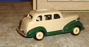 1939 CHEVROLET CAR - IVORY & GREEN - LLEDO DAYS GONE - BOXED - DG48000