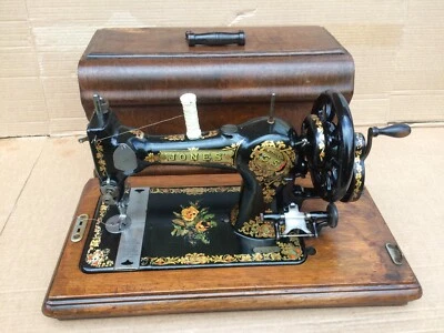 Jones C.S Family Vintage lockstitch Sewing Machine - image 1 of 4