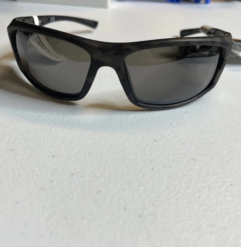 Field & Stream Black Camo Premium Polarized Sunglasses SR1117 NEW - Image 1 of 4