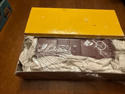 Accurail HO Scale Kit#3020 A.C.L. 40’ Double Door Steel Boxcar. NOS - Image 1 of 3
