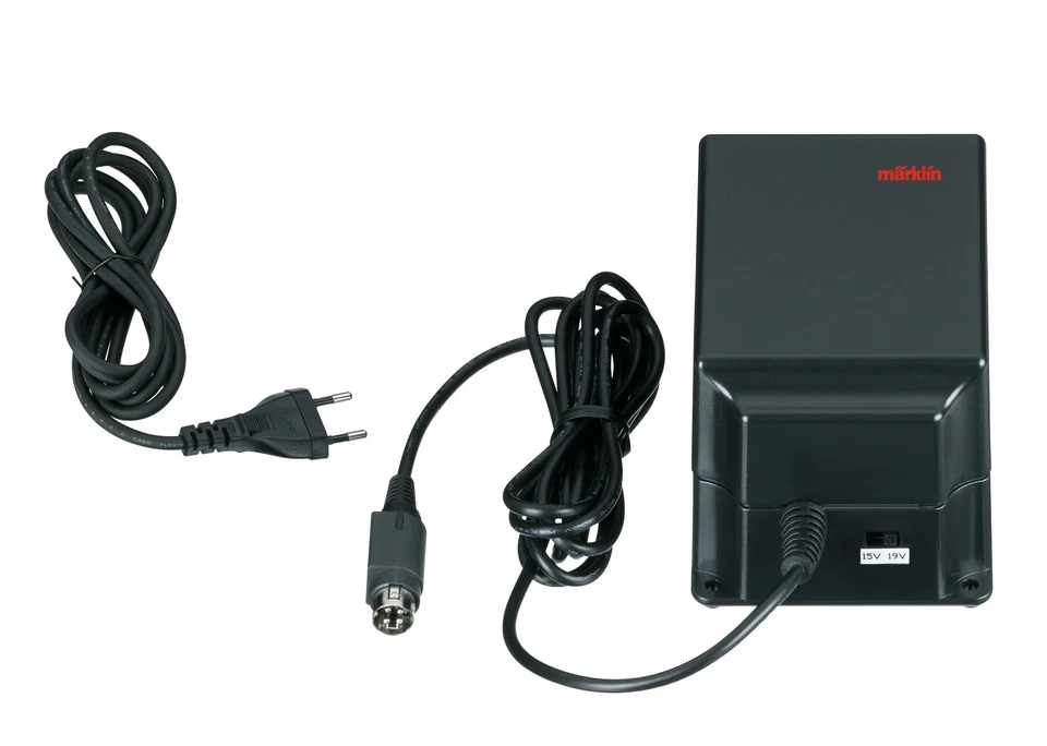 Märklin H0 60041 Schaltnetzteil 50/60 VA 100 - 240 Volt DE/EU 1 87