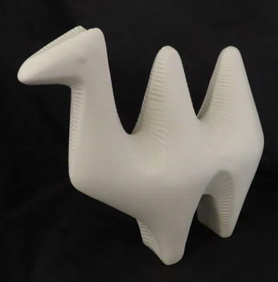 Escultura de grés branco Jonathan Adler Menagerie camelo Peru 12 pol - Imagem 1 de 4