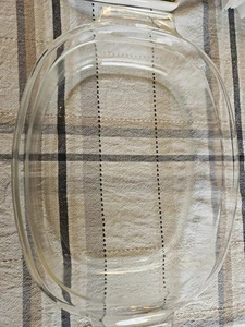 Vintage PYREX 704 Oval 4 Quart Baking Casserole Roasting Dish Blue Tint - Picture 1 of 5