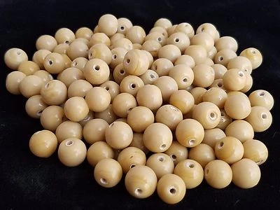 95+ CUENTAS Cerámicas Beige Crema 10 mm LOTE Redondas Nuevas Foto 1 de 4