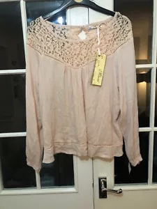 LADIES STUNNING PEACH LACE TOP Mizumi New Sz M - Picture 1 of 7