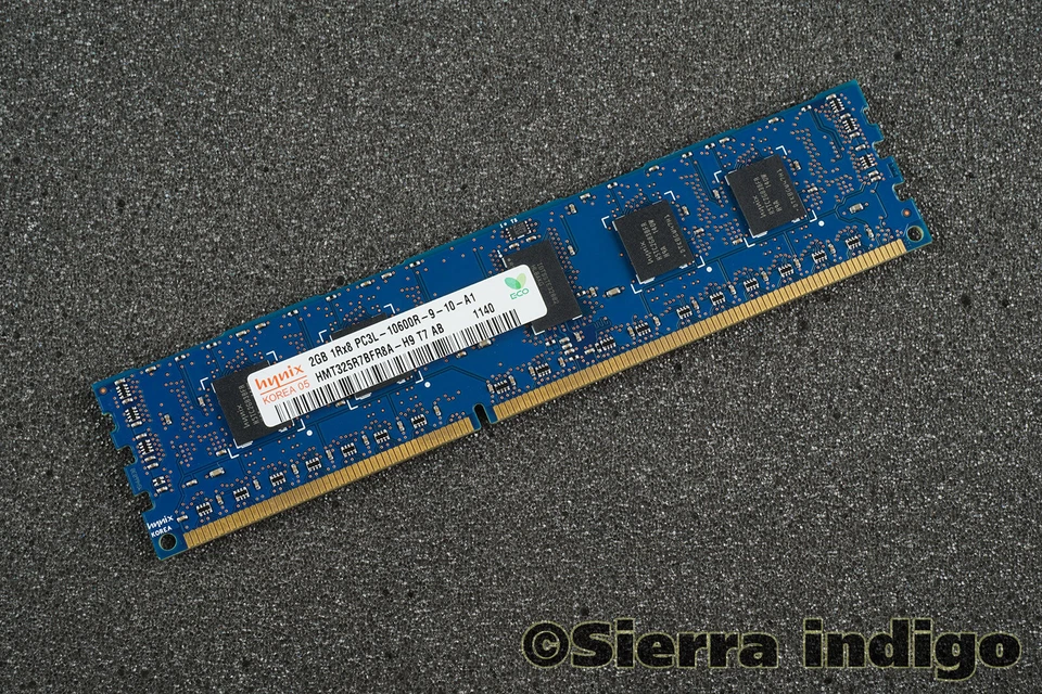 Hynix HMT325R7BFR8A-H9 2GB PC3L-10600R-9-10-A1 Server Memory RAM - Image 1 of 1