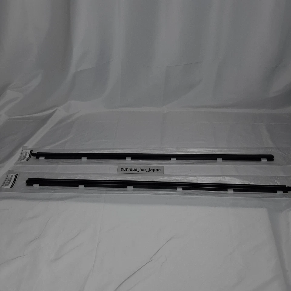 Mazda RX-7 FC3S 1986-1991 Left & Right Outer Door Belt Molding Window Weather St - Image 1 of 4