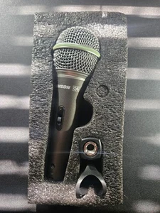 Samson Q6 Single Dynamic Microphone Gray And Green - Picture 1 of 7