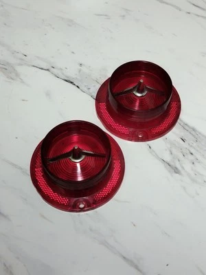 Par de cubiertas de lente de luz de freno Chevrolet Impala 1963 vintage - Guidex SAE STDB 63 Foto 1 de 4