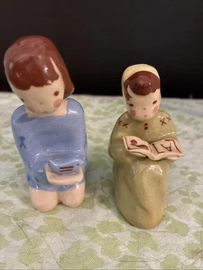 2 Jean Manley Figuren eine mit einer Taube und eine mit Buch seltener Fund - Bild 1 von 15