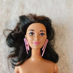 Vintage 1980s Mattel Animal Lovin' Nikki Barbie w Pink Earrings TNT Snap Knees - Picture 1 of 19
