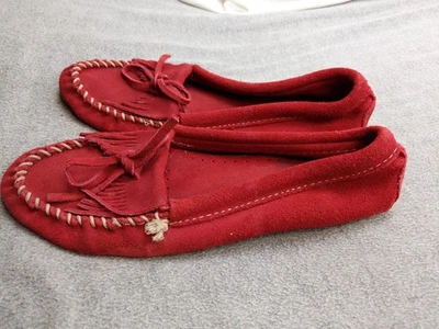 Zapatos Minnetonka para mujer talla 9 rojo gamuza mocasines Kilty suela dura cómodos informales Foto 1 de 4
