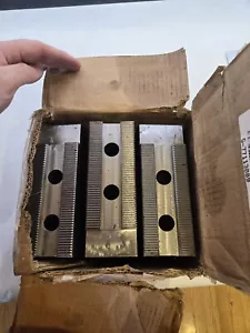 06828750 HR-213-5.0 SET/3 3MM 60D SQ H&R JAWS, 3 Pc - Picture 1 of 12