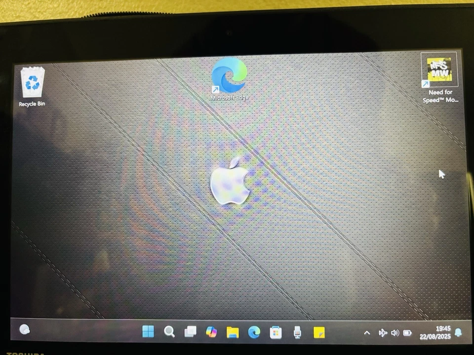 Tablet/PC Toshiba Click 10 Windows 11 Home tela sensível ao toque totalmente ativado - Imagem 1 de 4