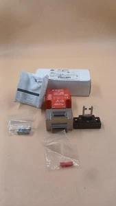 Allen-Bradley 440K-T11338 - Picture 1 of 5