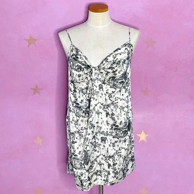 Victoria's Secret Lencería Satinada Grande Estampado Fantasía Hadas Raro De Colección Nuevo Foto 1 de 4