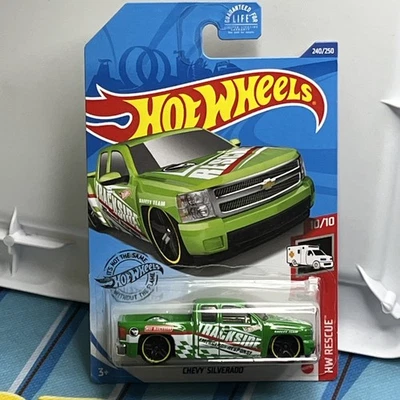 Chevy Silverado Treasure Hunt 2020 Hot Wheels verde oscuro error raro Foto 1 de 4