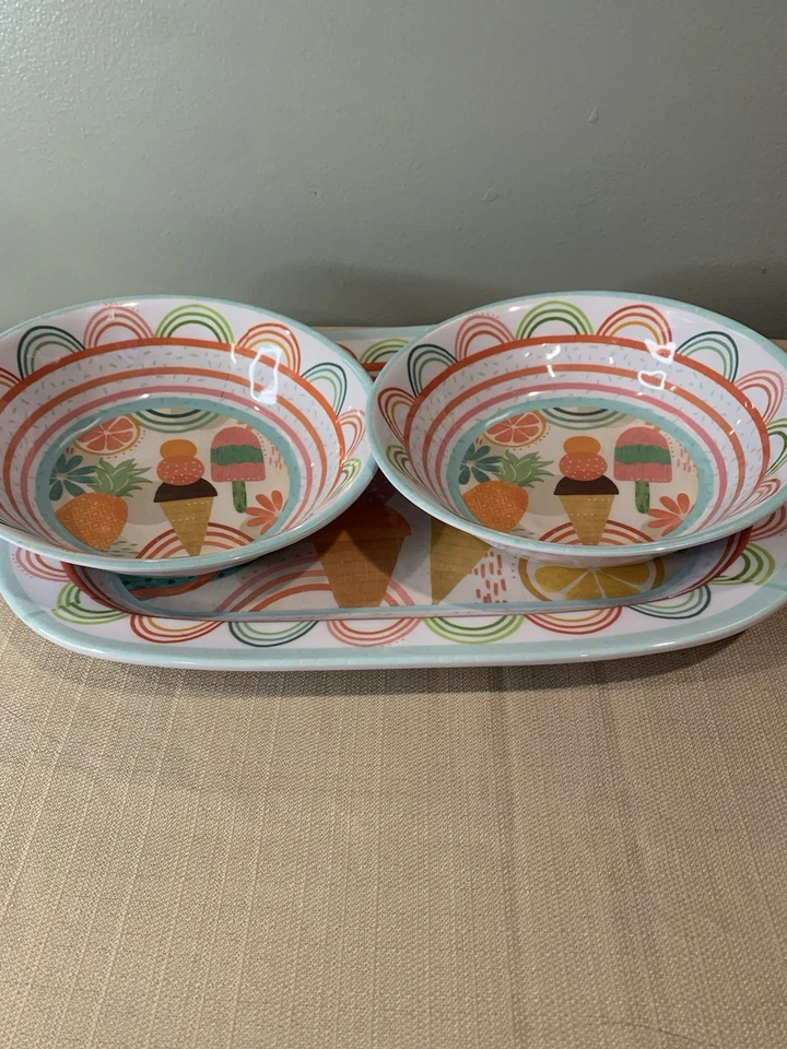 Cuencos de helado de melamina con bandeja con tema de helado de verano Foto 1 de 4