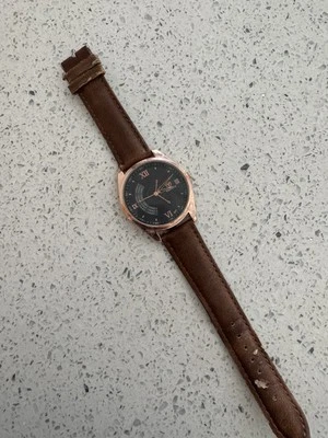 Reloj de pulsera de lujo de negocios YAZOLE para hombre - esfera negra/correa de cuero marrón  Foto 1 de 2