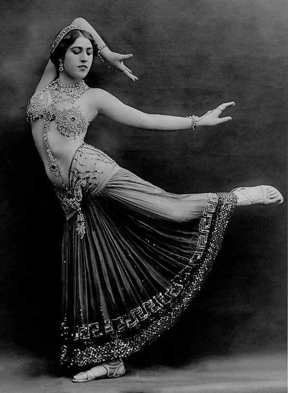 BELLY DANCER nudes model dance photo female woman busty legs picture print ZF42# - Image 1 of 1