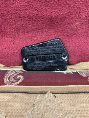 Tapa de cilindro maestro con diafragma Yamaha RD500 RD350YPVS RZ350 NOS 36Y-25852-01 Foto 1 de 4
