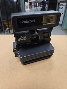 Polaroid One Step 600 Camera - Picture 1 of 12