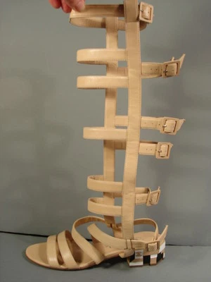 CHANEL BEIGE CUERO GLADIADOR TIRAS ENVOLVENTES SANDALIAS BOTAS "CC" 37 ZAPATOS NUEVOS  Foto 1 de 4